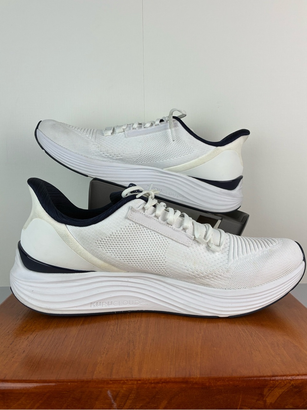 Kuru men’s white indigo Atom 2 sneakers walking running shoes size 14